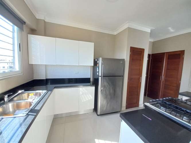 Apartamento en alquiler Evaristo Morales, 1 hab mas family room - Imagen 8