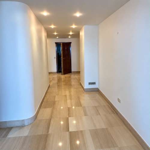 Fabuloso Apartamento frente al mar, 3 Habitaciones, 2 Piscinas, Malecón - Imagen 3