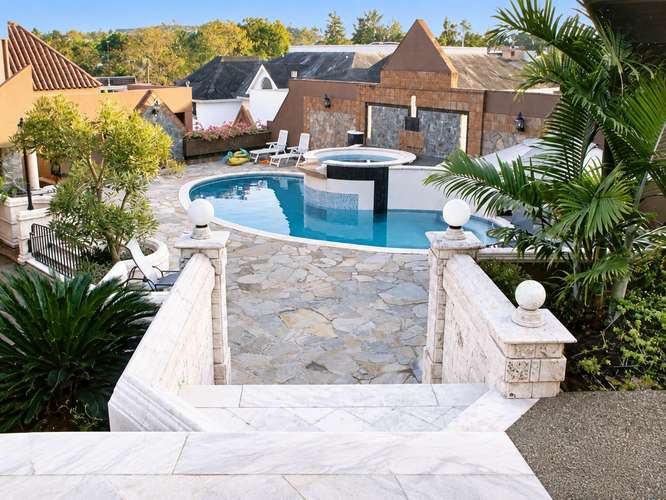 CASA EN VENTA EN LOS RÍOS CON 1,000 M² DE SOLAR, PISCINA Y 3 UNIDADES INDEPENDIENTES - Imagen 7