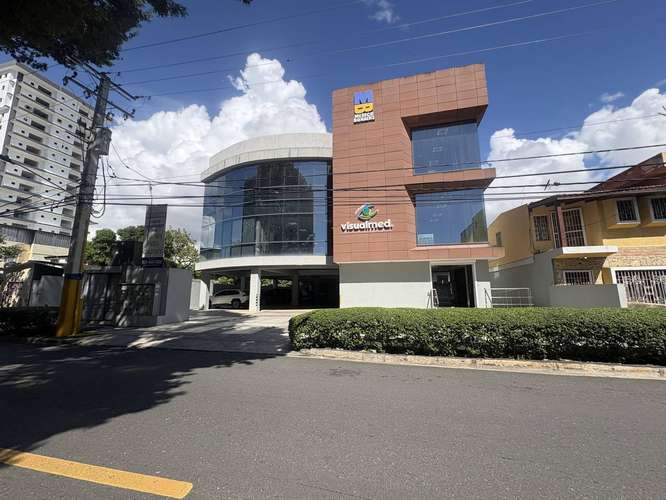 Consultorio médico ensanche Ozama alquiler