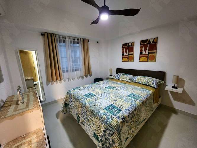 Apartamento amueblado en Urbanziacion Real, 4to piso, 1 habitacion, 1.5 baños, 1 parqueo