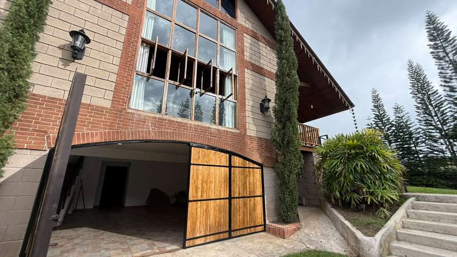 VILLA RUSTICA AMUEBLADA EN JARABCOA 