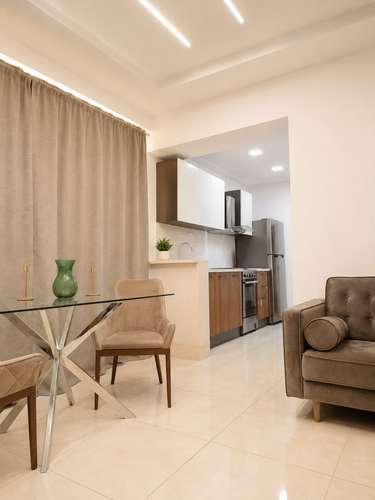  Apartamento amueblado en alquiler en Renacimiento, Santo Domingo. - Imagen 5