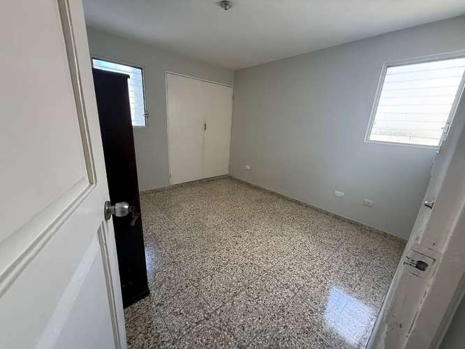 Apartamenro en alquiler en Evaristo Morales - Imagen 2