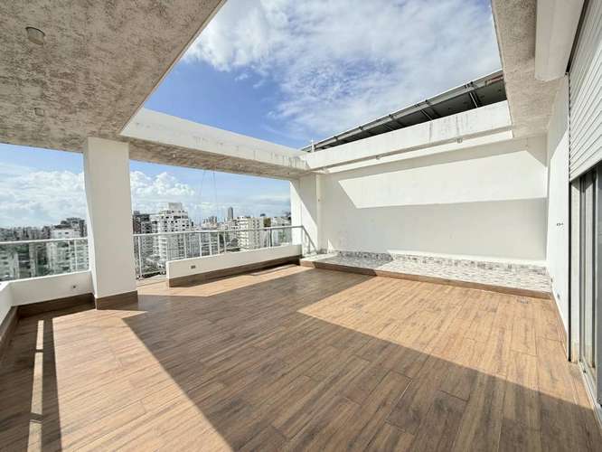 Exclusivo Penthouse Triplex de Lujo en venta, en Evaristo Morales  - Imagen 2