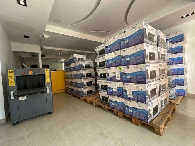 Local en alquiler, primer nivel - Piantini