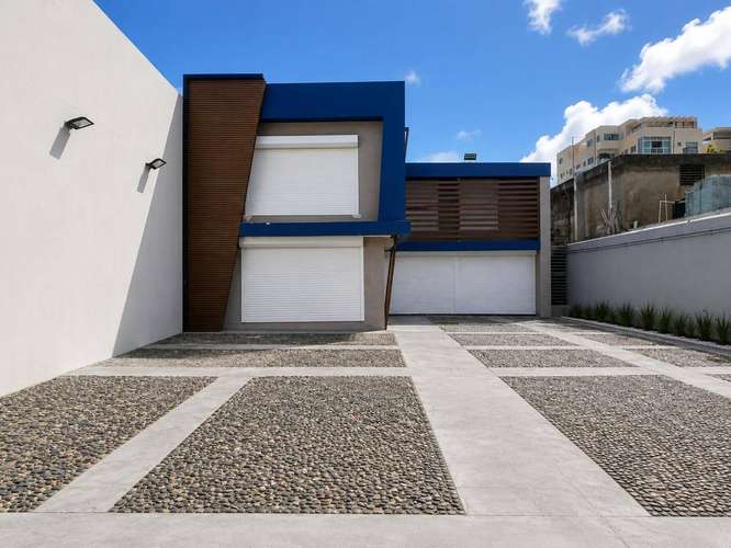ALQUILER | LOCAL COMERCIAL DE 2 NIVELES | BELLA VISTA