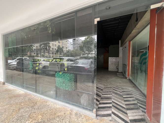 Local Comercial Alquiler Piantini de 57.39m2 – Primer Nivel