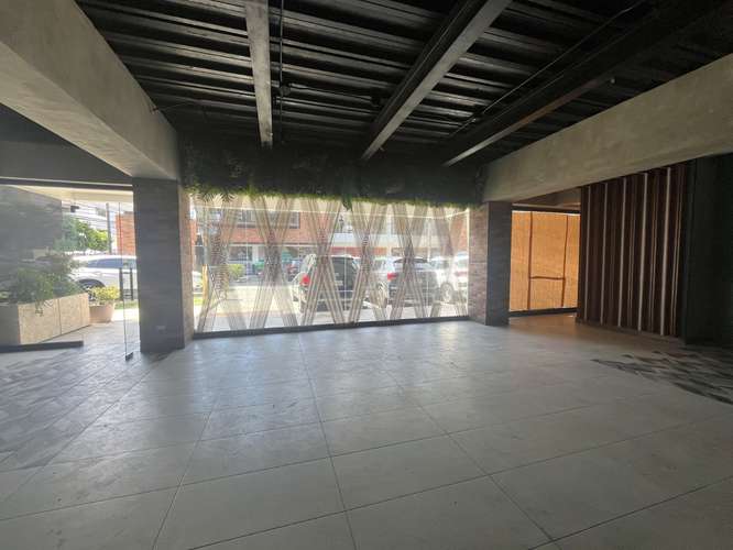 Local Comercial Alquiler Piantini de 173.02 m2 con Terraza – Primer Nivel - Imagen 4