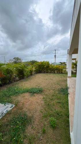 Casa villa dúplex con patio y 3 habitaciones en residencial cerrado en Punta Cana - Imagen 2