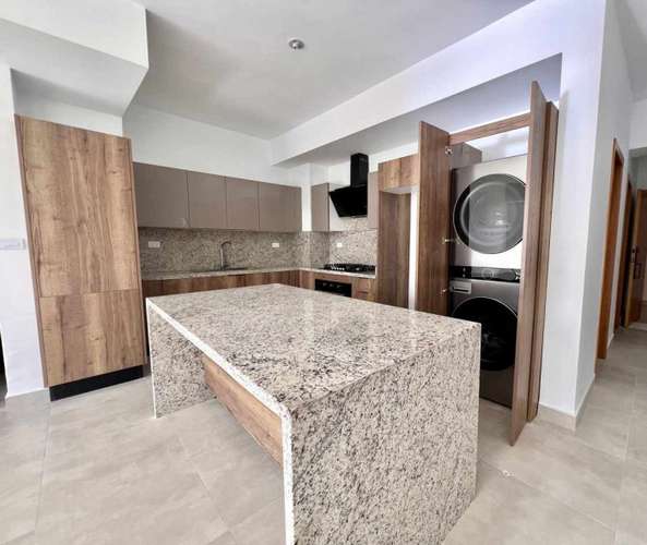 Apartamento de 3 habitaciones en Alquiler en altos de Arroyo hondo Viejo - Imagen 4
