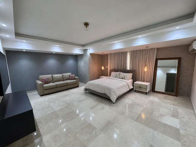 Apartamento amueblado en alquiler en la Av. Anacaona con vista al mar - Imagen 15