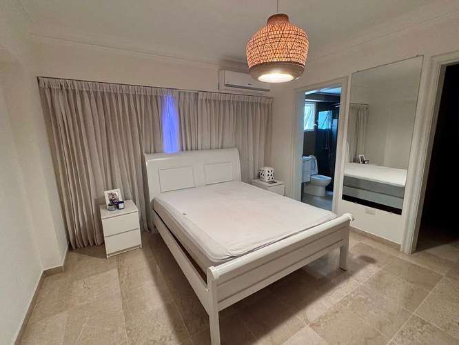 Apartamento amueblado en alquiler en la Av. Anacaona con vista al mar - Imagen 11