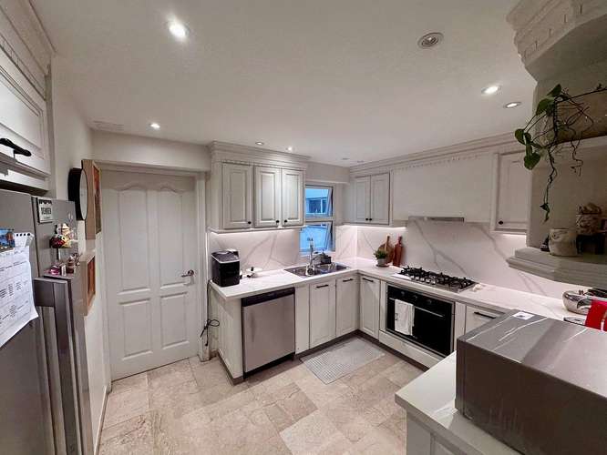 Apartamento amueblado en alquiler en la Av. Anacaona con vista al mar - Imagen 8
