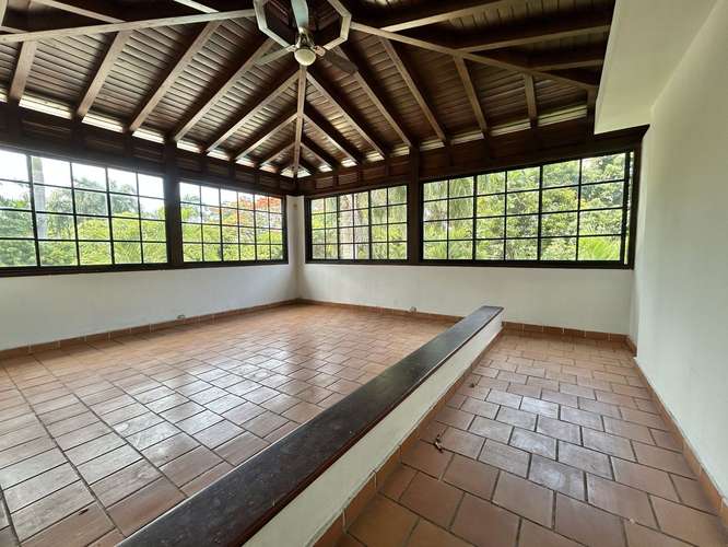 Casa en Santo Domingo – 4 habitaciones en Bella Vista con piscina - Imagen 6