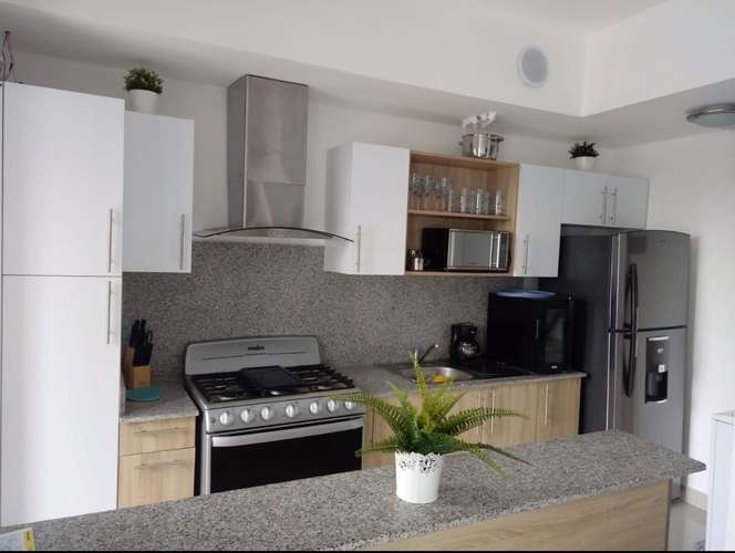 Vendo apartamento en boca chica - Imagen 5