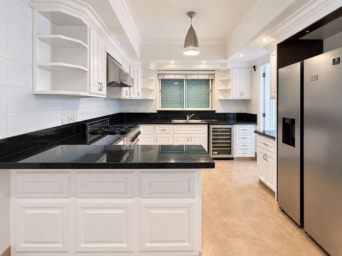 Apartamento en Alquiler con Línea Blanca Bello apartamento de 360M2 - Imagen 5