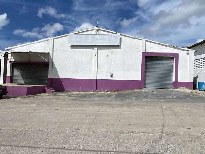 Naves Industriales con Oficinas en Alquiler | Avenida Independencia, Santo Domingo 