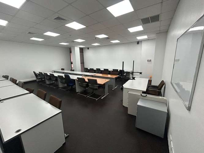 Edificio Comercial Independiente en Alquiler | 1,728 m² | Av. Tiradentes, Naco  - Imagen 11