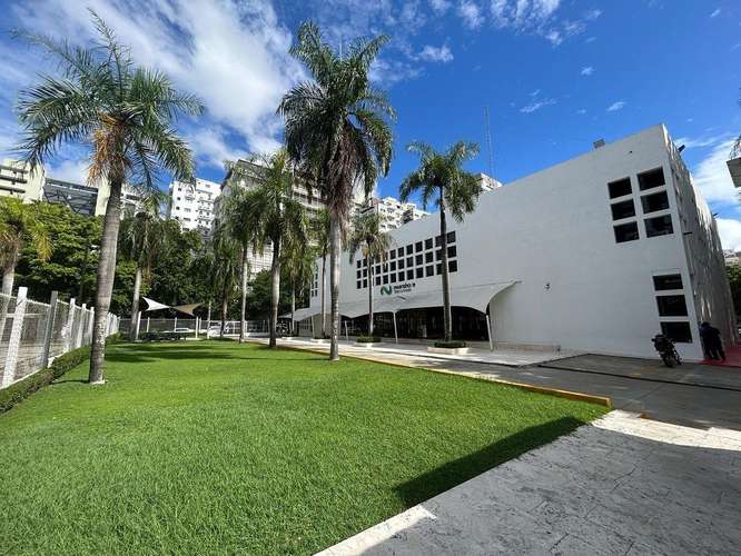 Edificio Comercial Independiente en Alquiler | 1,728 m² | Av. Tiradentes, Naco 
