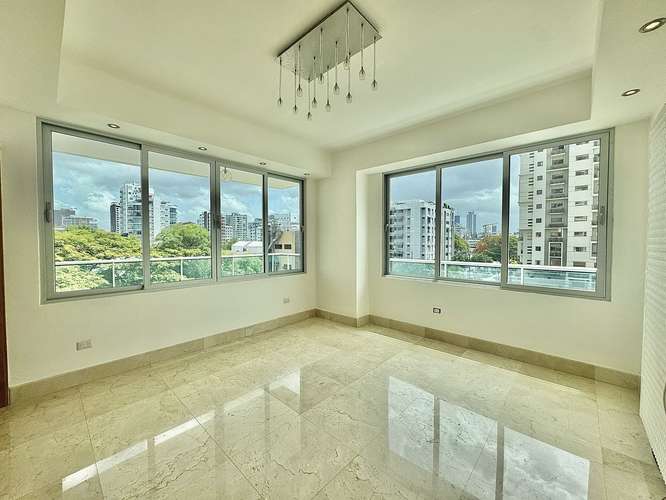ESPACIOSO APARTAMENTO EN ALQUILER EN TORRE DE LUJO EN PIANTINI - Imagen 2