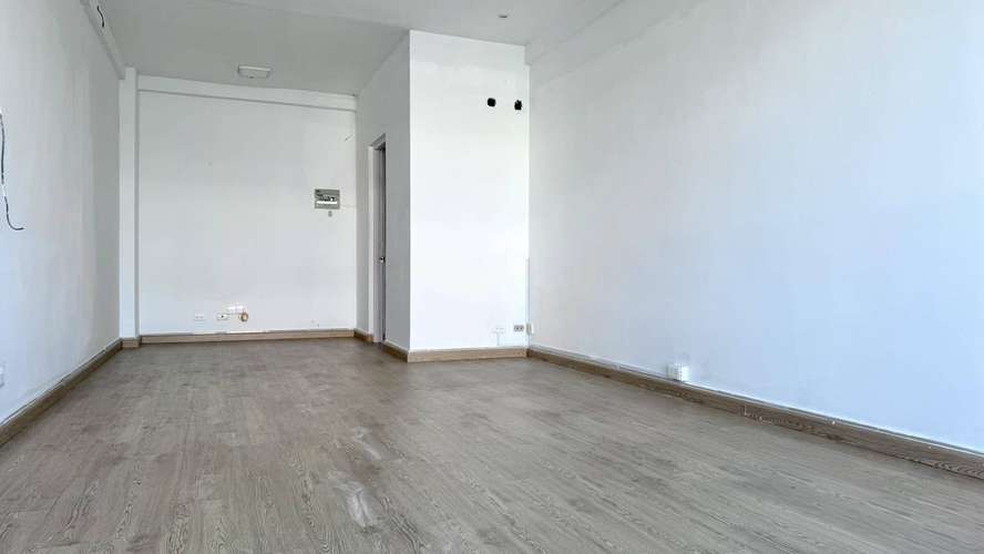 Local SEGUNDO PISO en alquiler en Evaristo Morales - Imagen 2