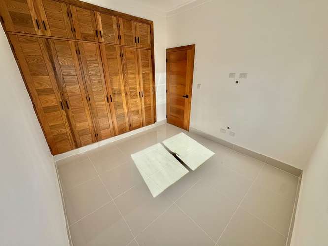 Penthouse Nuevo en Venta RENACIMIENTO USD 380,000.00  CARACTERÍSTICAS DEL PENTHOUSE:  - 204 m2 (135 m2 netos + 33 m2 de  - Imagen 7