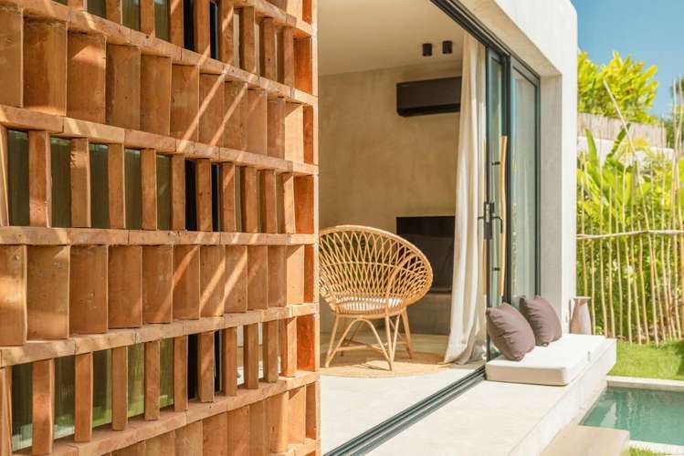 VILLA ARENA EN VENTA | LAS TERRENAS, PRIMERA LÍNEA DE PLAYA - Imagen 2
