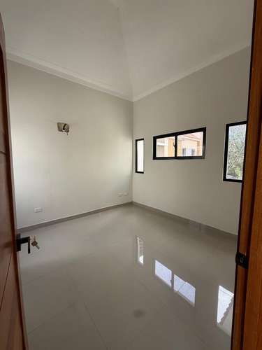 Casa en Proyecto Cerrado en Mirador del Oeste de tres habitaciones - Imagen 4