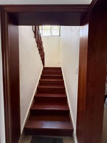Casa de 2 Niveles en Venta La Castellana  250.22 M2 de Solar y 202.71 M2 de Construcción:  Primer Nivel: Marquesina, Jar - Imagen 17