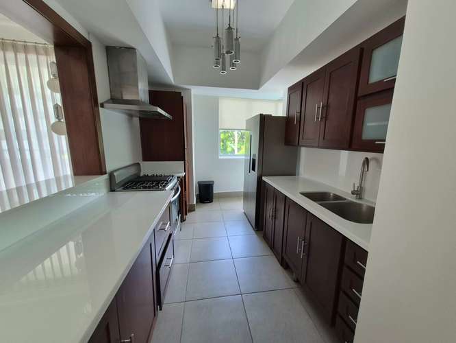 Apartamento en alquiler Piantini, 2 hab amueblado - Imagen 9