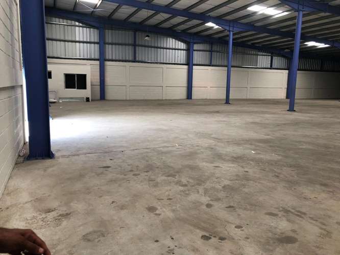 ALQUILO NAVE INDUSTRIAL 1,050 M2 EN SANTO DOMINGO ESTE