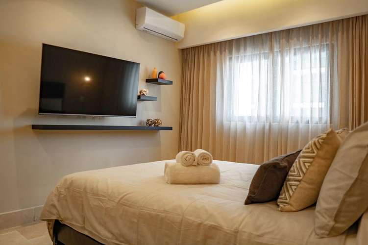 Hermoso Apartamento Amueblado en Serrallés, 1 Habitación, Balcón, Piscina, Gym, Sauna