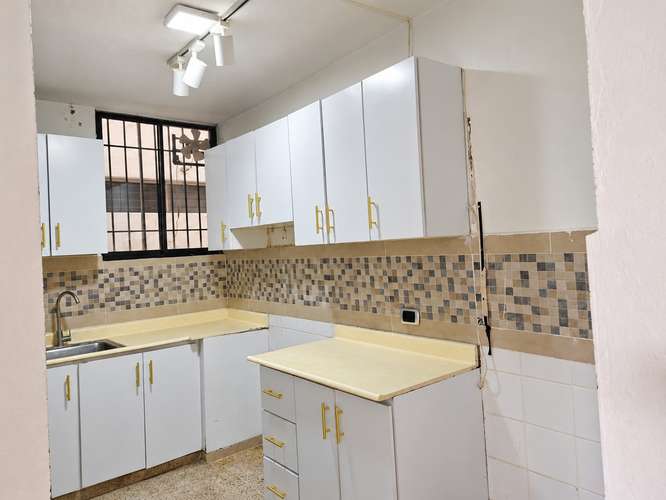 Apartamento en alquiler en Naco Primer piso · Próximo a Corazones Unidos - Imagen 5