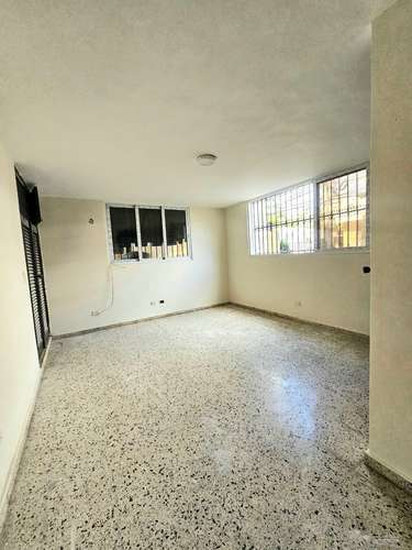 Apartamento en Alquiler en el Piantini de 3 habitaciones