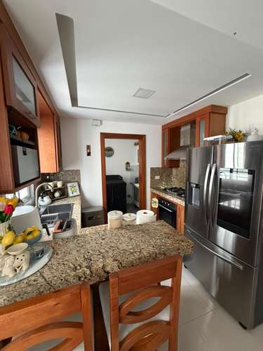 Apartamento de venta remodelado en Gurabo - Imagen 2