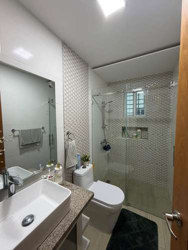Apartamento de venta remodelado en Gurabo - Imagen 4