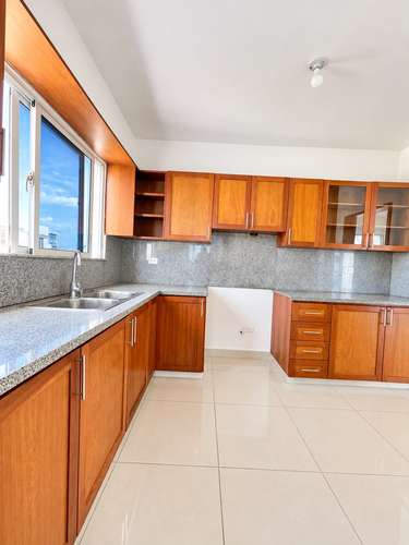 Se vende apartamento de 3 habitaciones de oportunidad en Mirador Sur, a pasos del Parque Mirador Sur.Solo para clientes! - Imagen 2