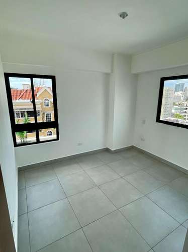 Venta amplio apartamento en 8vo piso | 2 habitaciones | Evaristo Morales