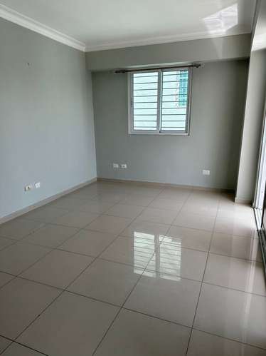 Apartamento en Alquiler en El Cacique | 2 Hab. | 2 Baños | Terraza 50 m² | RD$50,000 - Imagen 2