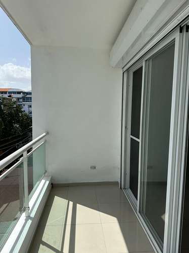 Apartamento en Alquiler en El Cacique | 2 Hab. | 2 Baños | Terraza 50 m² | RD$50,000 - Imagen 4