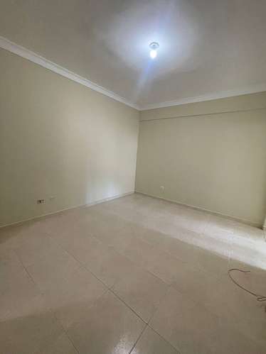 3er nivel alquiler en Urb.Real - Imagen 5