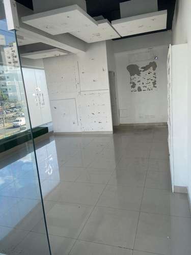 Local comercial de oportunidad en Bella Vista
