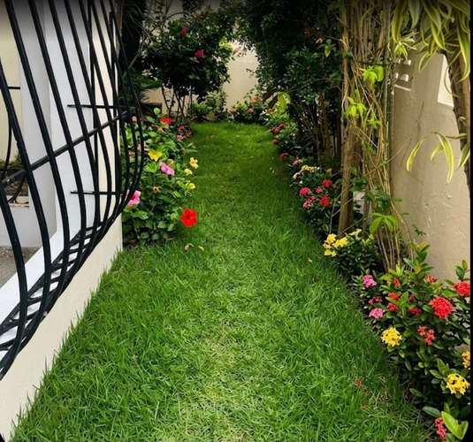  CASA EN VENTA – EXCELENTE UBICACIÓN