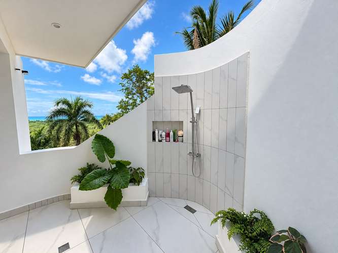 VILLA BLANCA | FOR SALE & RENT IN PLAYA EL VALLE, SAMANÁ