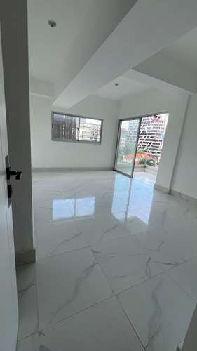 Amplio apartamento en venta en Piantini - Imagen 2