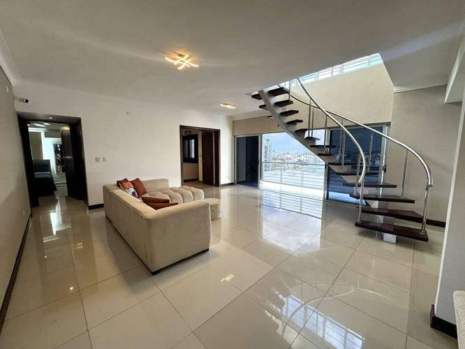 Excelente Penthouse Amueblado en Paraiso