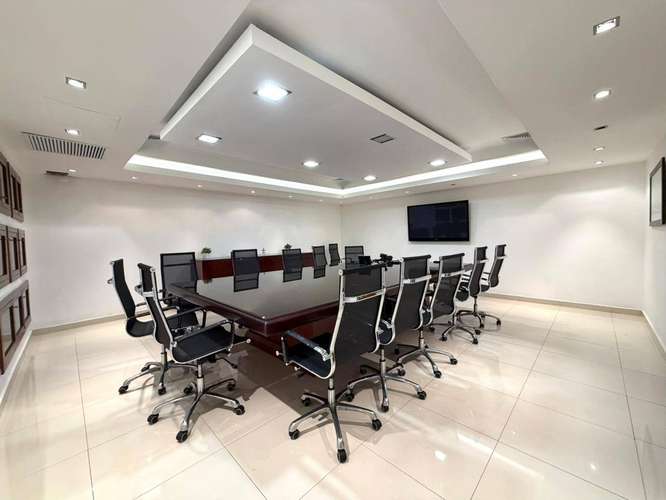 Edificio corporativo / local comercial en venta en El Vergel 