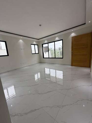Edificio de apartamentos en venta 4 unidades disponibles