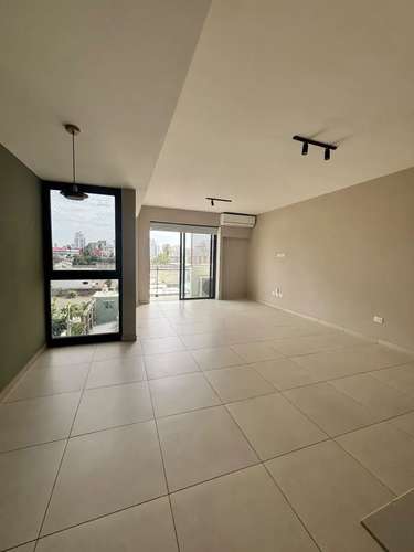 Apartamento de 2 habitaciones en viejo arroyo hondo 